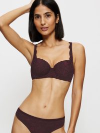 Triumph Amourette Charm T WHP02 Deep Burgundy